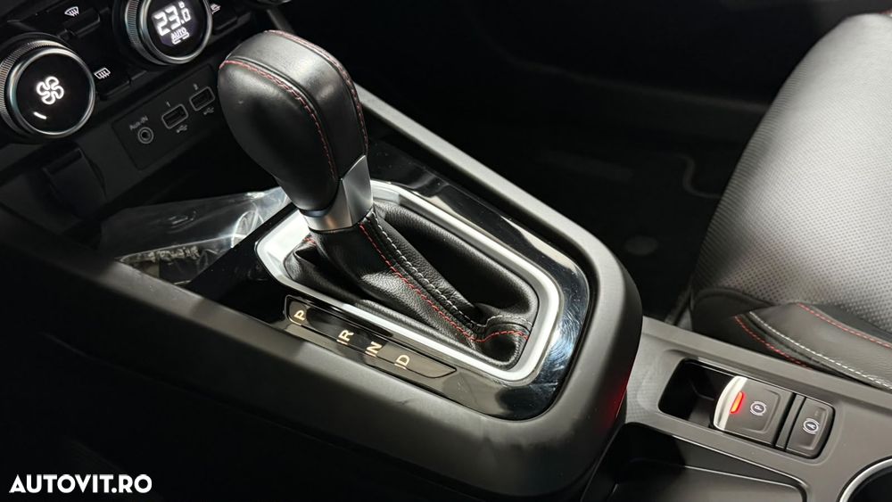 Renault Arkana MHEV 160 EDC RS Line - 12