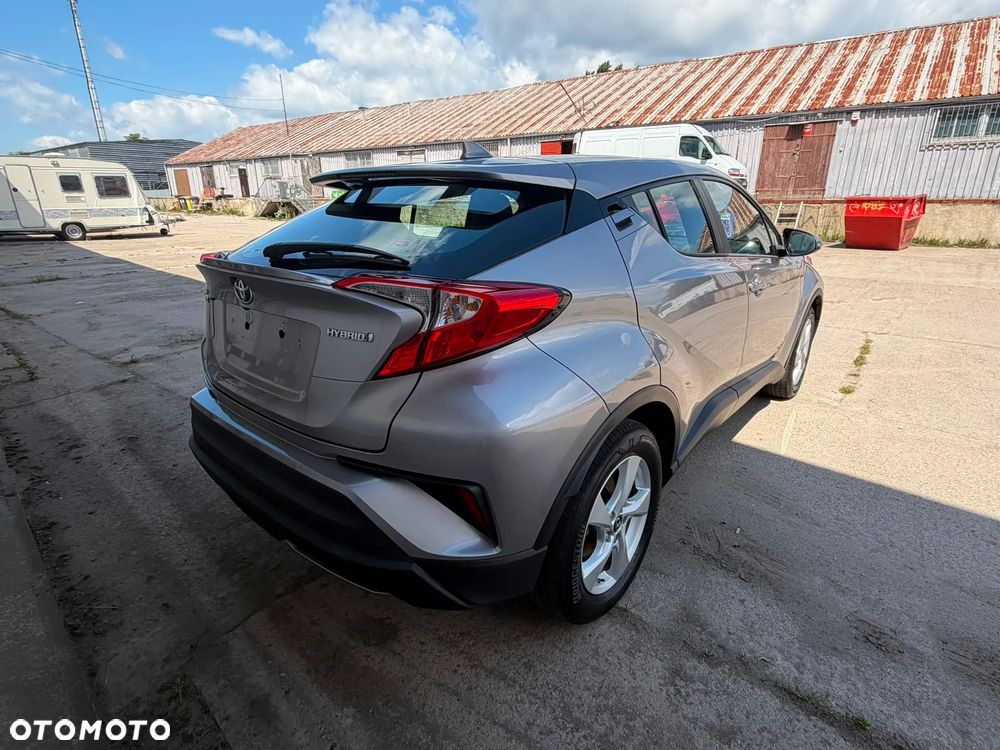 Toyota C-HR - 9