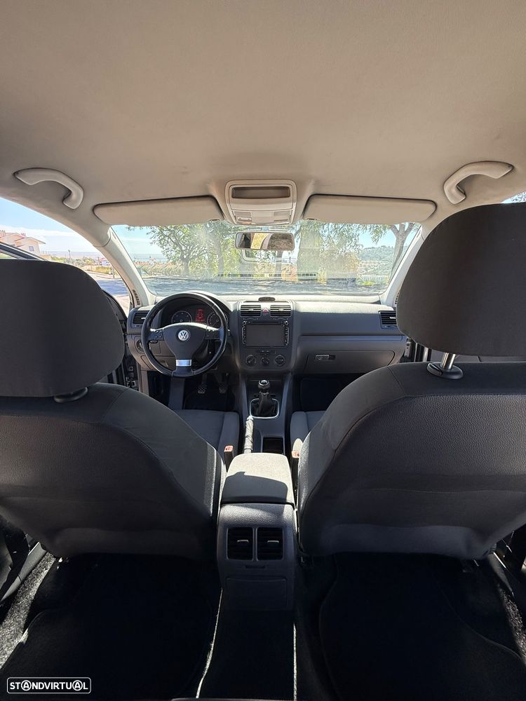 VW Golf 1.9 TDi BlueM. Confortline - 5