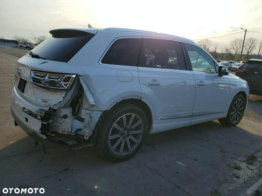 Audi Q7 - 4