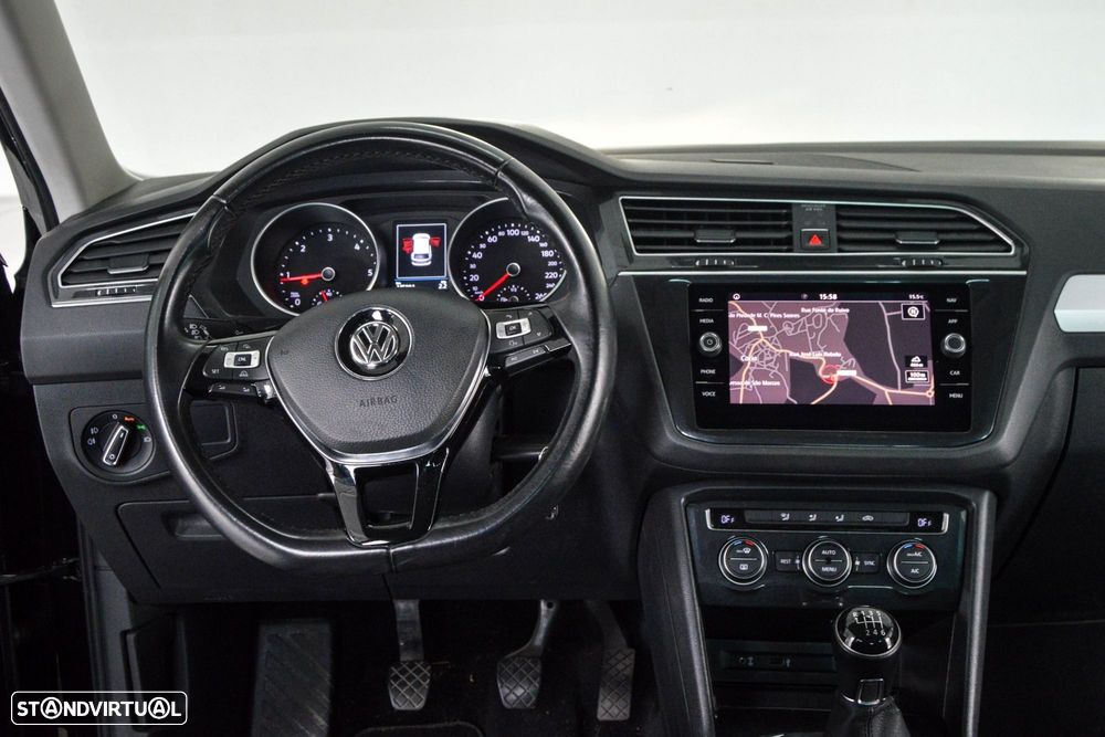 VW Tiguan 1.6 TDI Confortline - 28