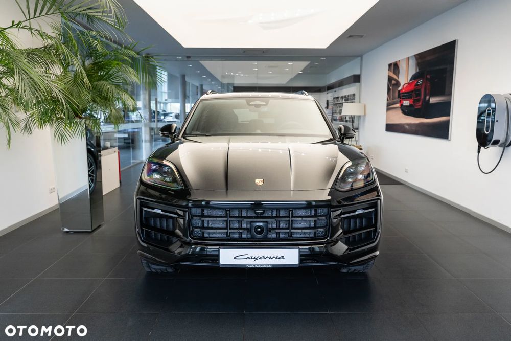 Porsche Cayenne E-Hybrid PHEV Black Edition - 4