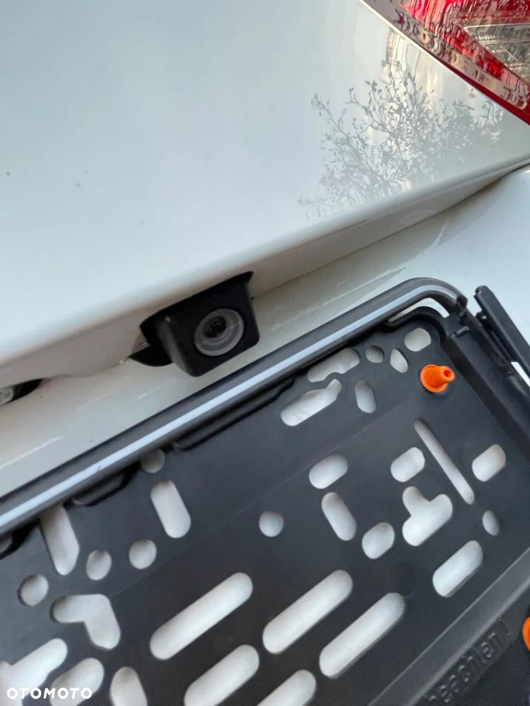 Toyota Auris 1.8 HSD Prestige NAVI - 28