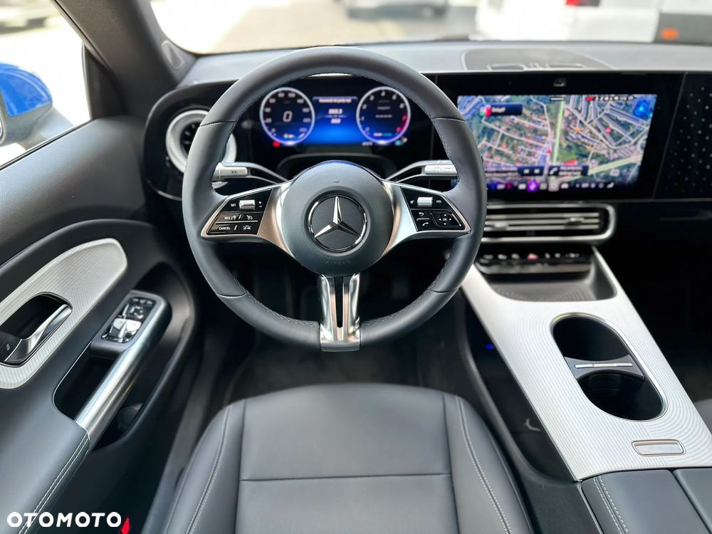 Mercedes-Benz CLA - 13