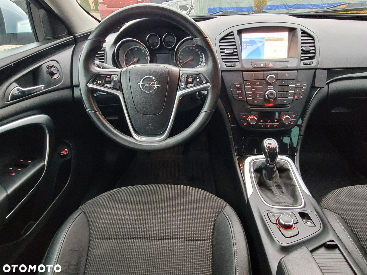 Opel Insignia - 29
