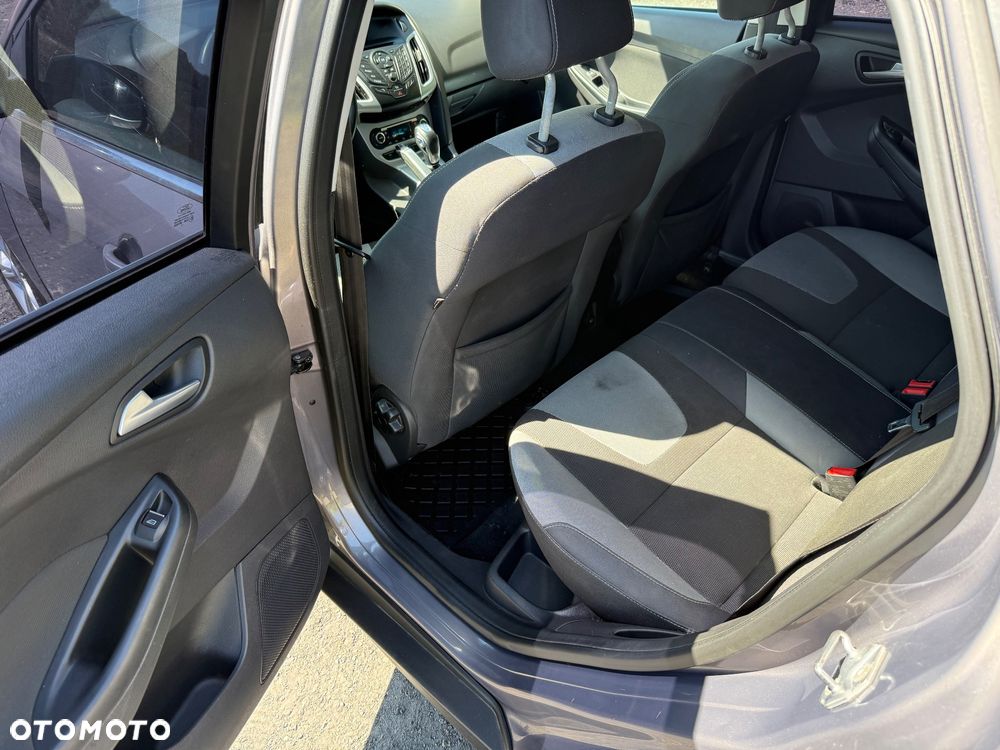 Ford Focus - 8