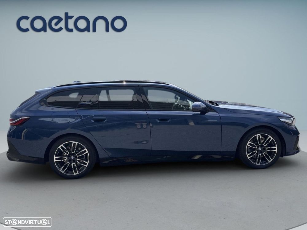 BMW 530 e Pack Desportivo M - 13