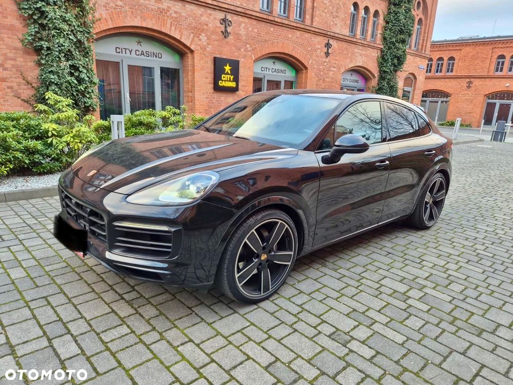 Porsche Cayenne - 1