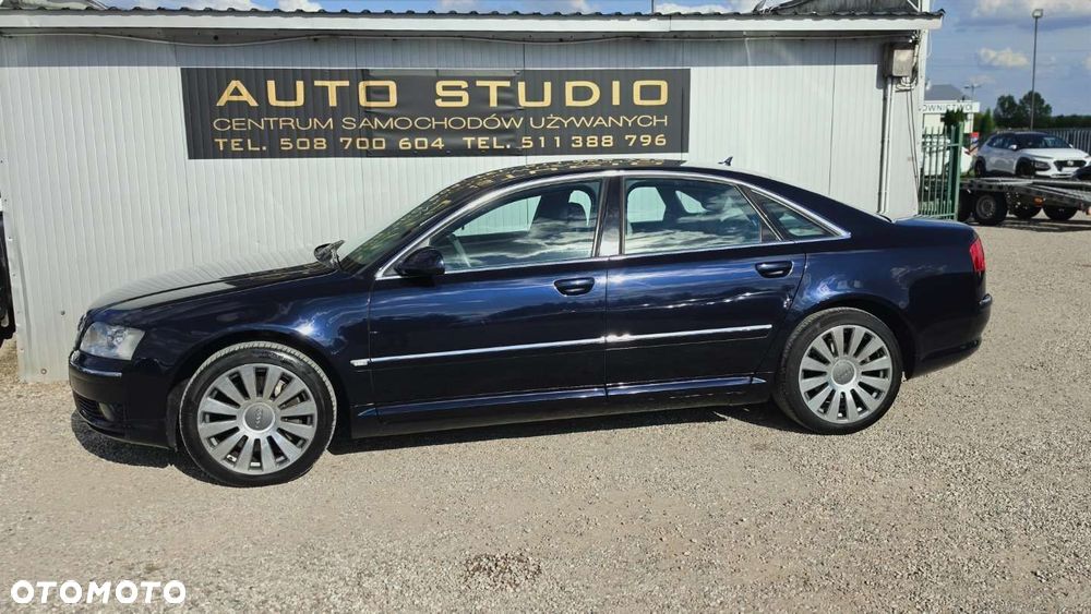 Audi A8 - 30