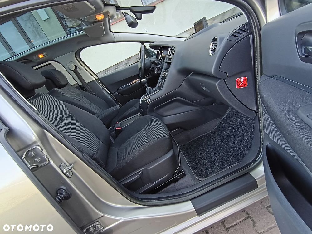 Peugeot 5008 1.6 HDi Premium - 8