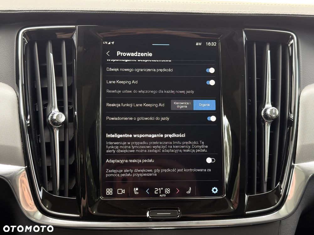 Volvo V90 - 32
