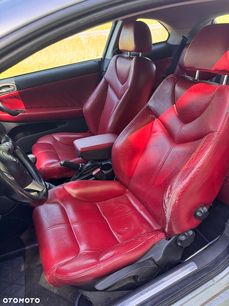 Alfa Romeo GT 1.9JTD 16V Impression - 8