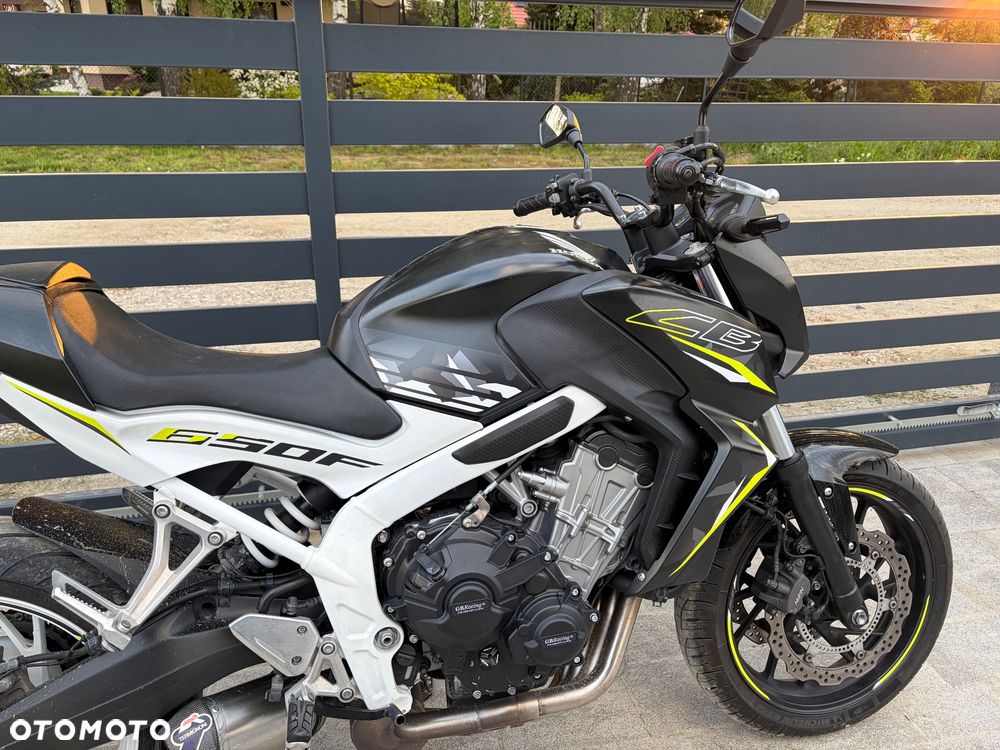 Honda CB - 11
