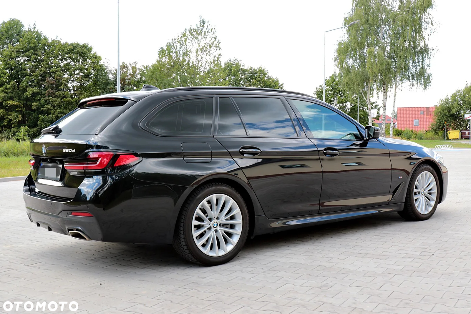BMW Seria 5 520d Touring M Sport Edition - 16