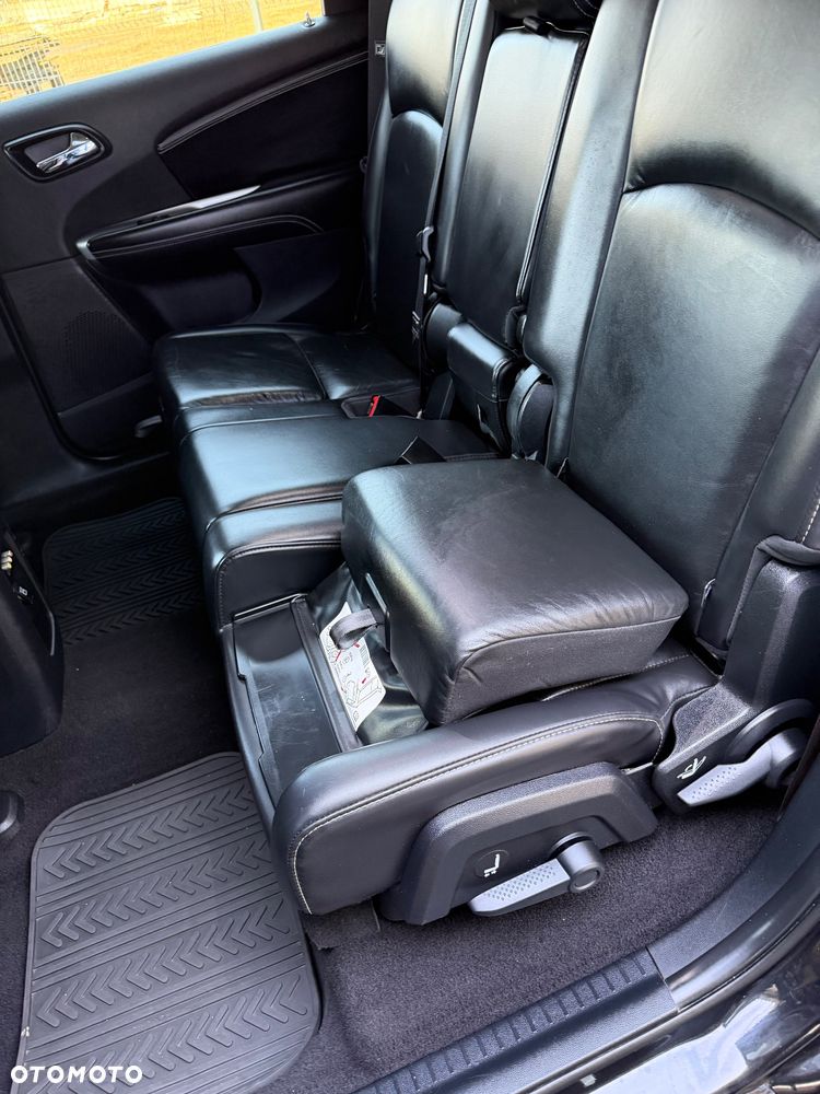 Fiat Freemont 2.0 Multijet Black Code AWD - 28