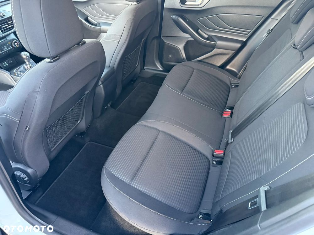 Ford Focus 1.5 EcoBlue STart-Stopp-System TITANIUM - 20