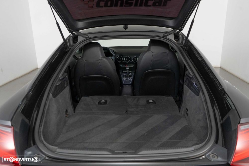 Audi TT Coupé - 14