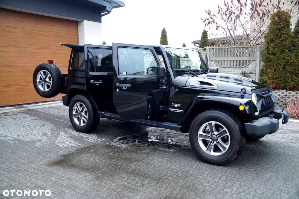 Jeep Wrangler 3.6 Unlim Sahara - 18