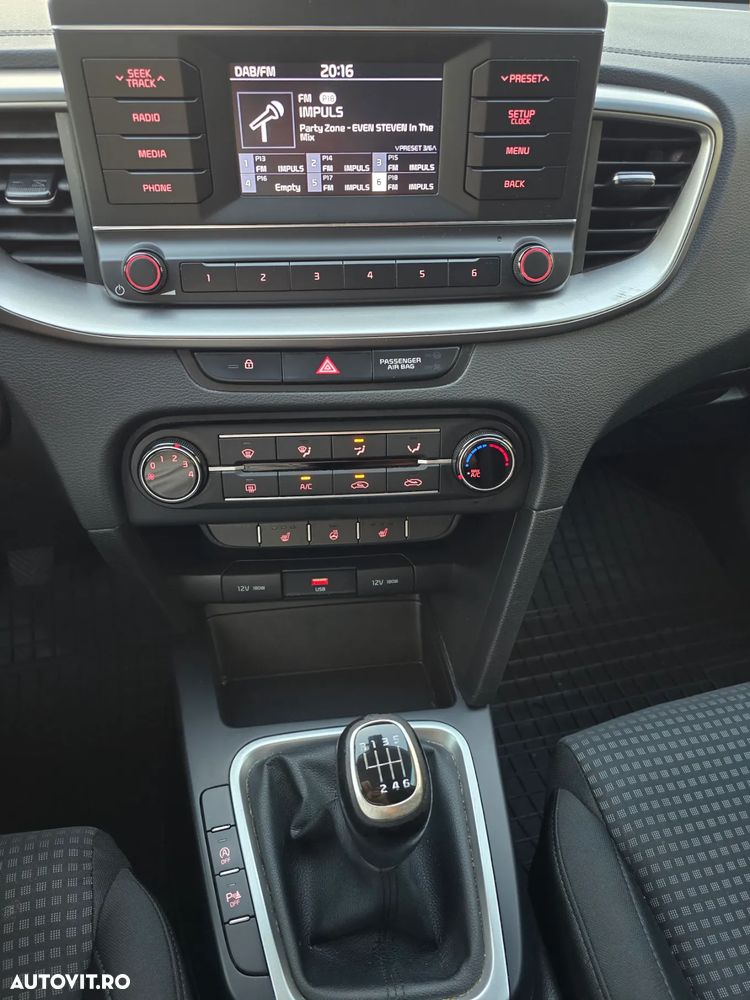 Kia Ceed 1.5 T-GDI 6MT Best - 18
