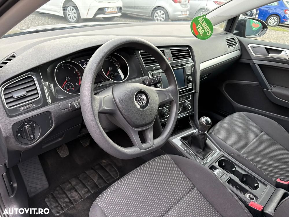 Volkswagen Golf 1.0 TSI Trendline - 8