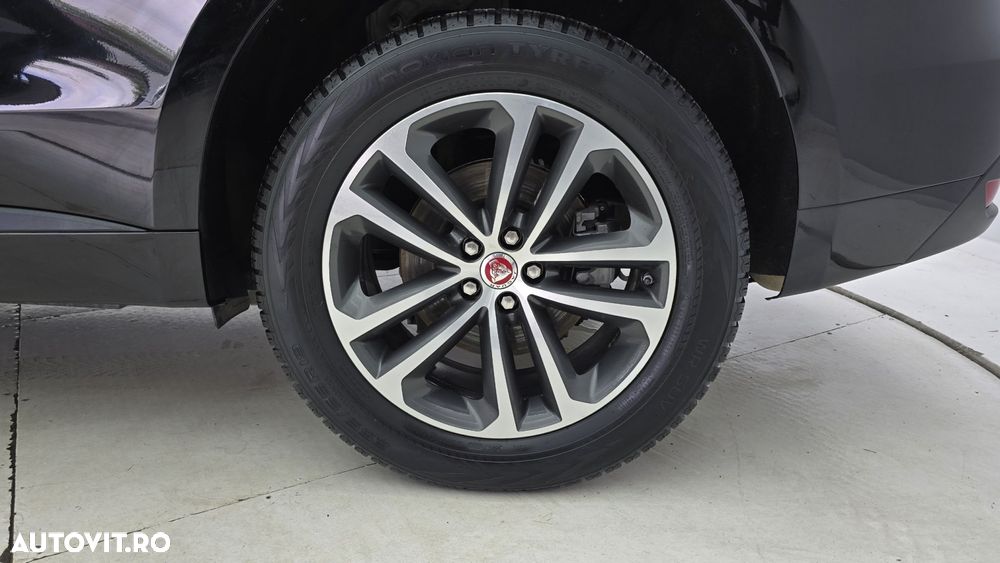 Jaguar F-Pace - 21