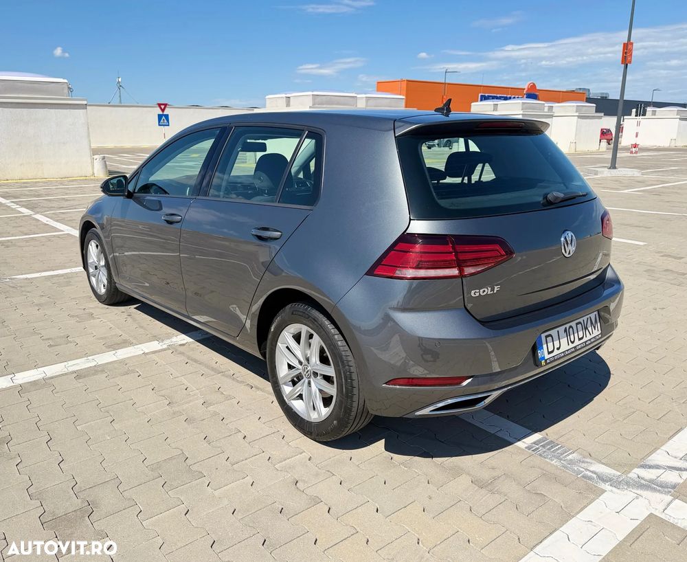 Volkswagen Golf - 4