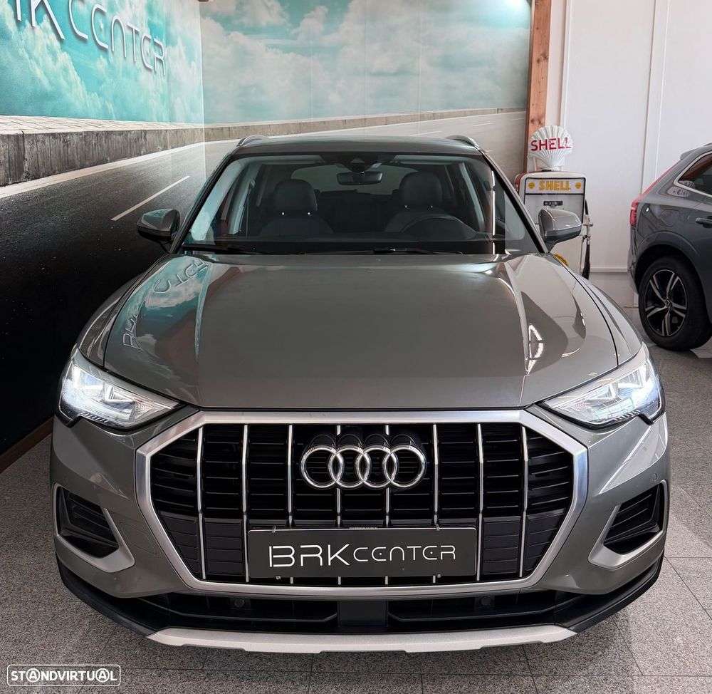 Audi Q3 2023 photo 2