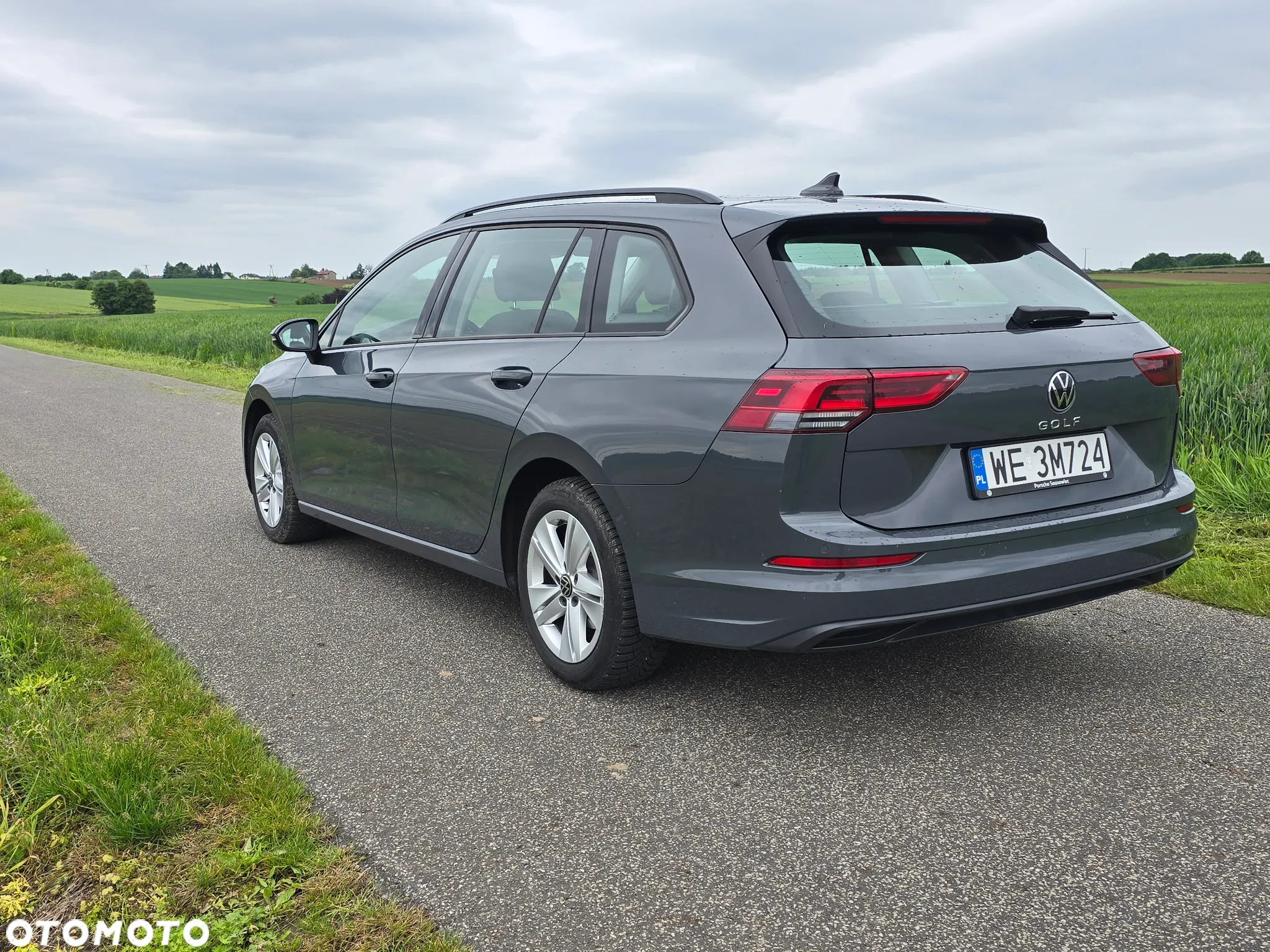 Volkswagen Golf - 2
