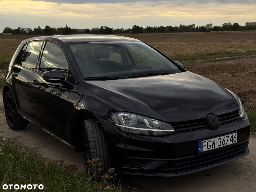 Volkswagen Golf - 5