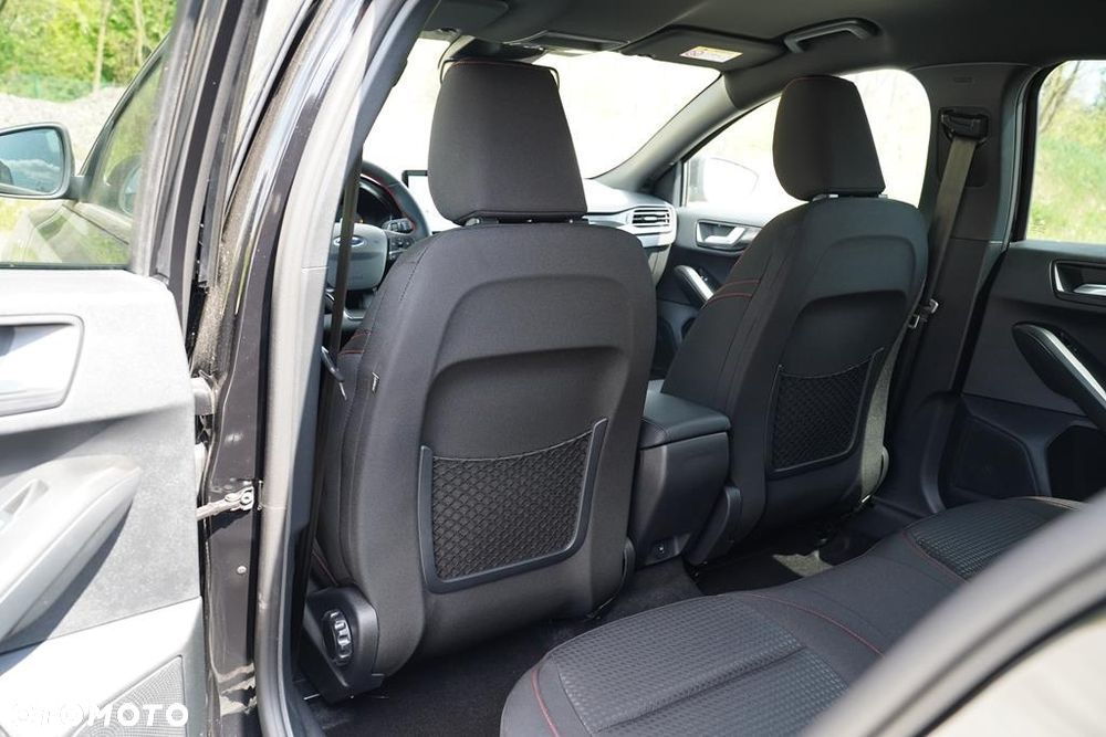 Ford Focus 1.0 EcoBoost mHEV ST-Line X - 11