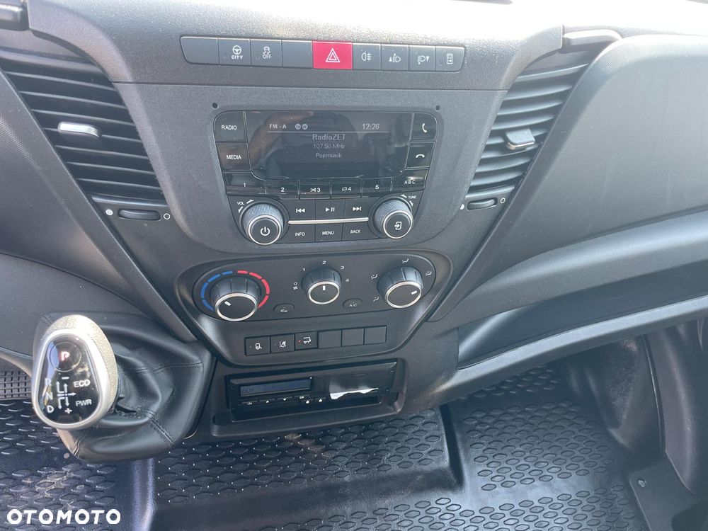 Iveco 70C18A8 Kontener 15EP Winda Pneumatyka Gwarancja - 15