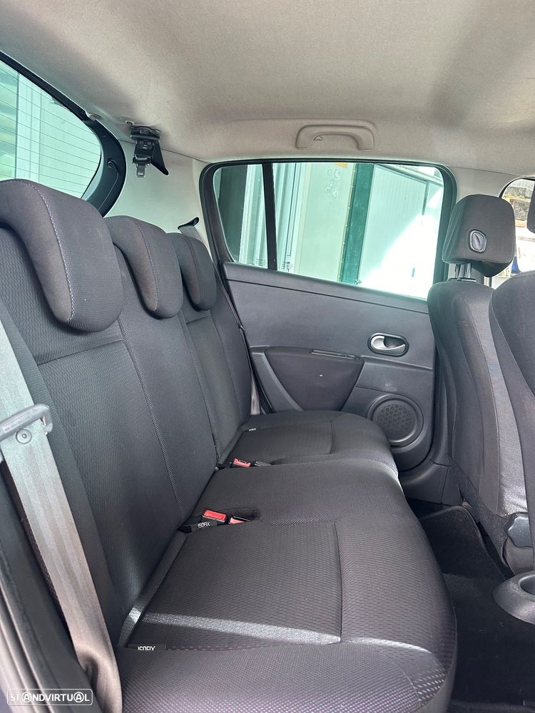 Renault Clio 1.2 TCE Dynamique S - 17