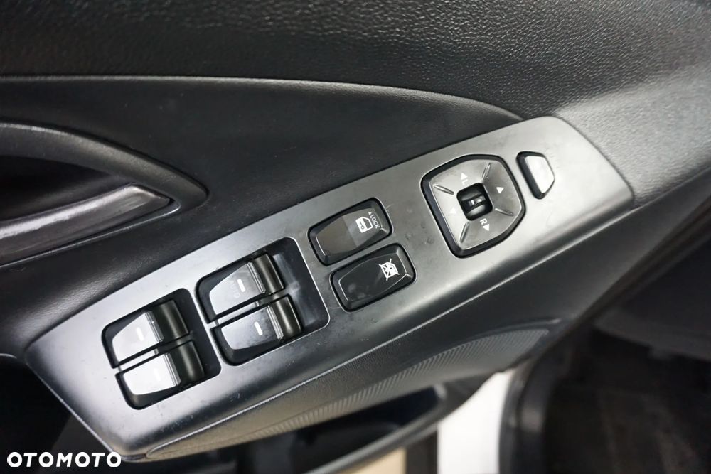 Hyundai ix35 2.0 CRDi 4WD Trend - 30
