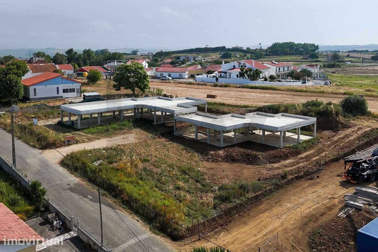 Moradia Isolada T3 com Piscina e 1.200 m2 de Terreno em Sobral de Mont - Grande imagem: 3/6
