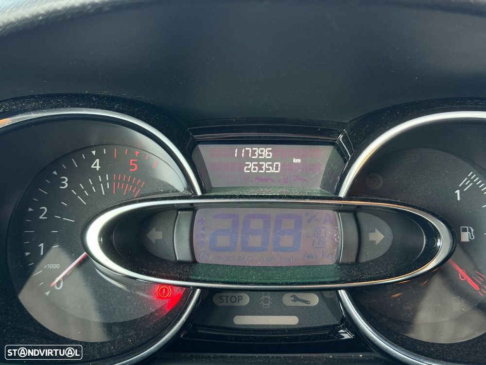 Renault Clio Sport Tourer Energy dCi 90 Start & Stop Experience - 8