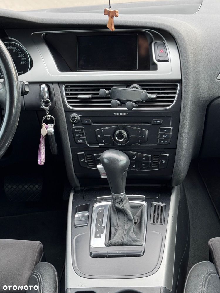 Audi A4 Avant - 26