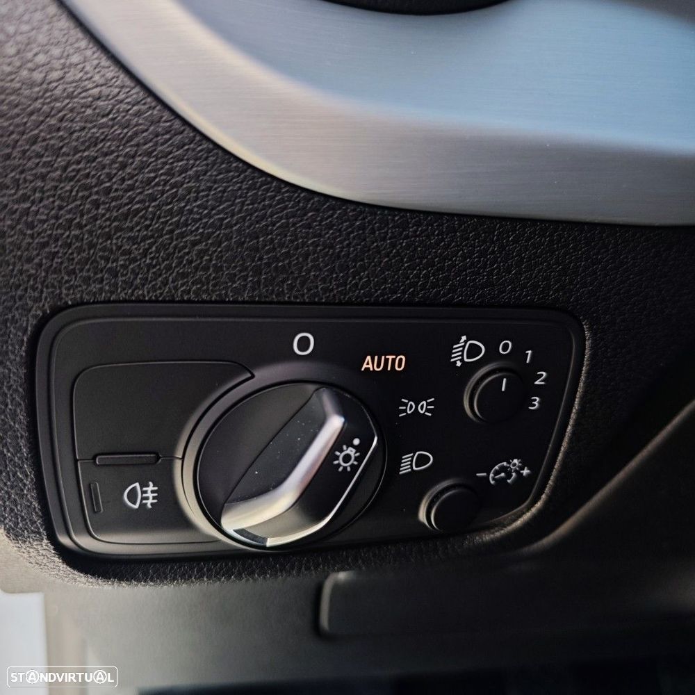 Audi Q2 1.0 TFSI Design - 18