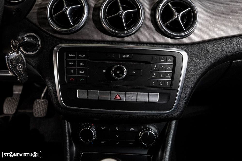 Mercedes-Benz CLA 180 - 14