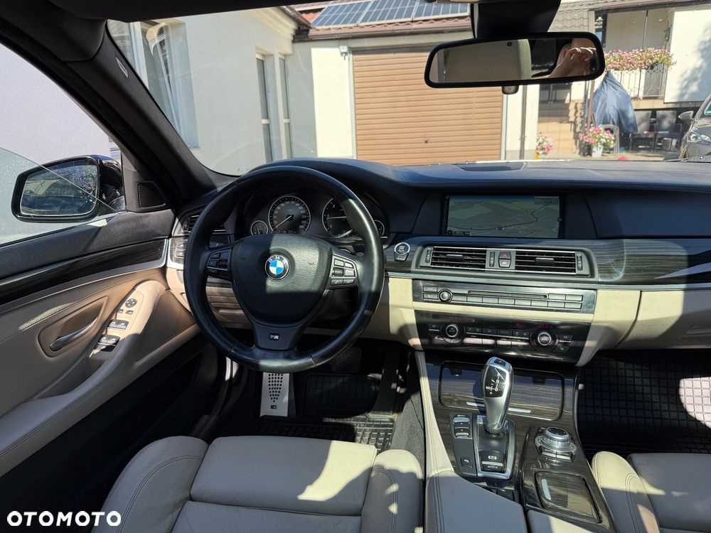 BMW Seria 5 525d Sport-Aut - 26
