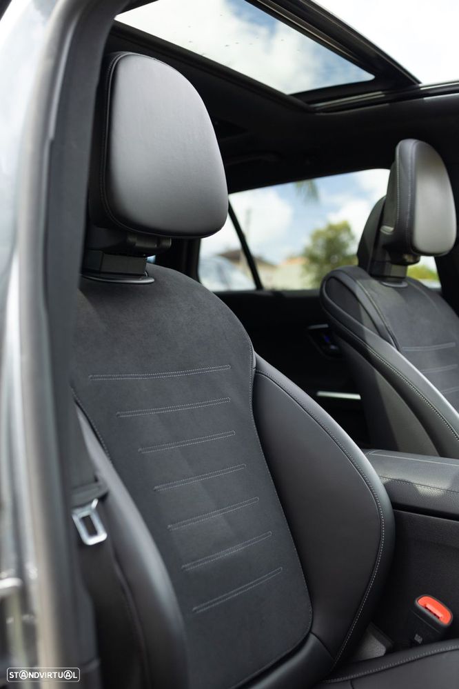 Mercedes-Benz C 300 e AMG Line - 55