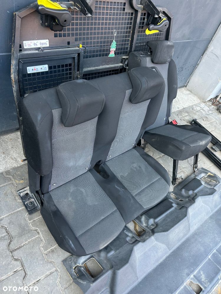 Toyota Proace City fotel fotele kanapa zabudowa kratka Berlingo IV Partner IV Rifter Combo C Doblo III Dubel kabina - 8