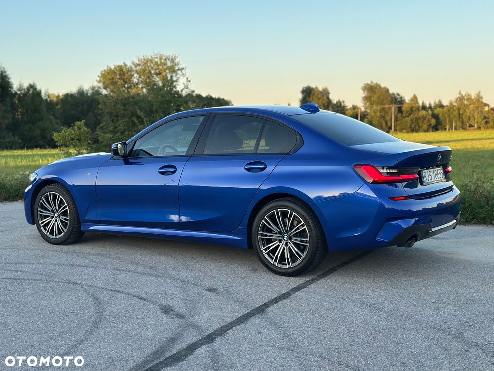 BMW Seria 3 318d M Sport - 4