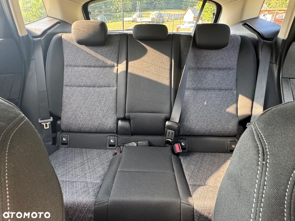 BMW Seria 2 225e xDrive - 28