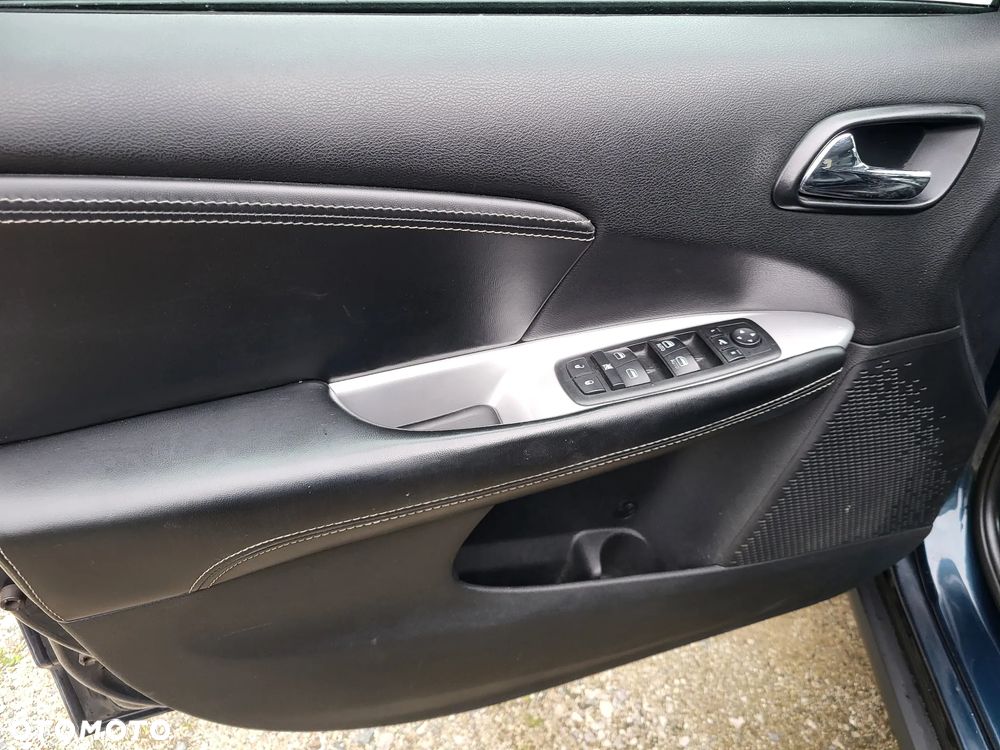 Fiat Freemont 2.0 Multijet 16V DPF Automatik Allrad Lounge - 13