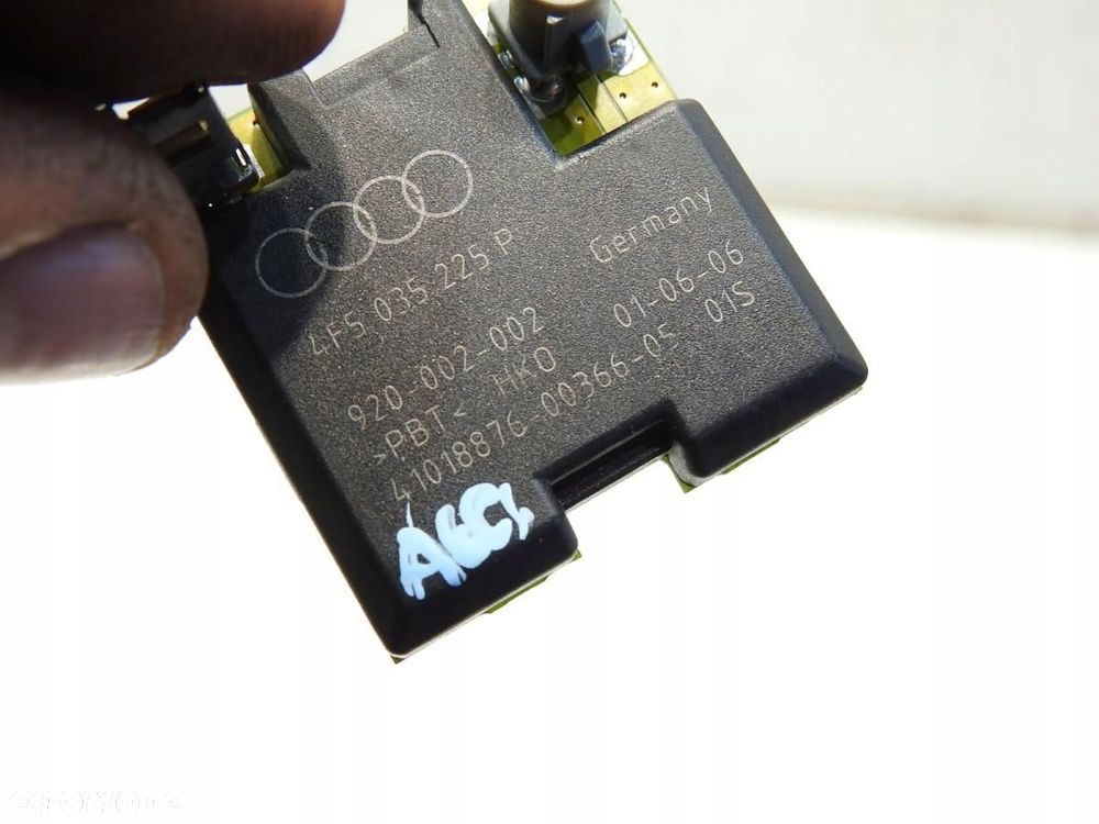 WZMACNIACZ ANTENY AUDI A6 C6 4F5035225P 920-002-002 - 2