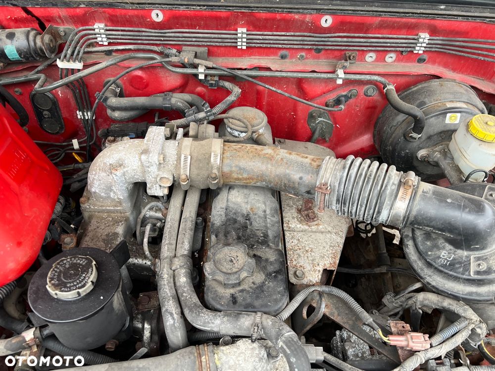 Kompletny silnik Nissan navara d21 2.5d - 4