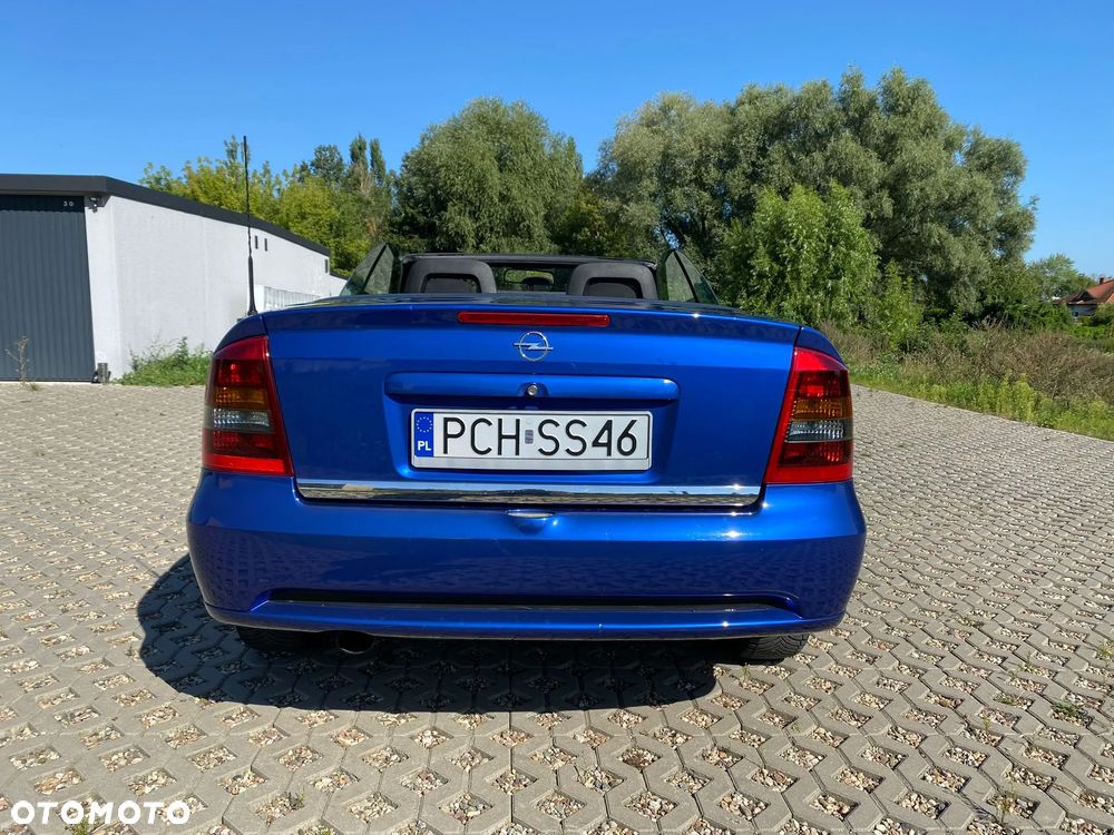 Opel Astra 1.6 Sportive - 19