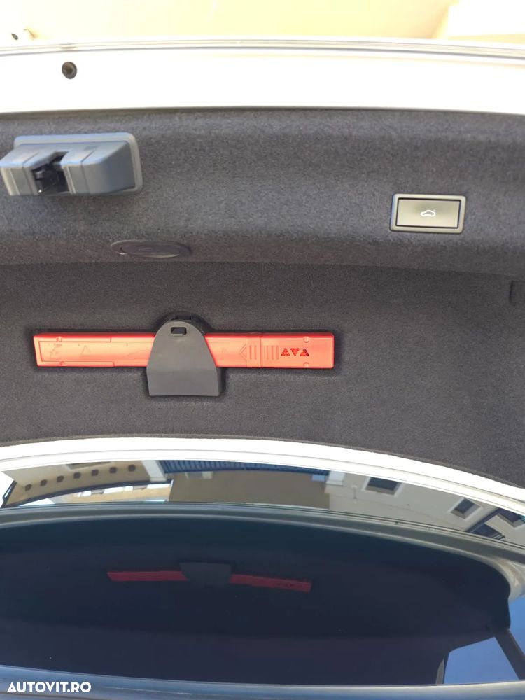 Volkswagen Passat - 21