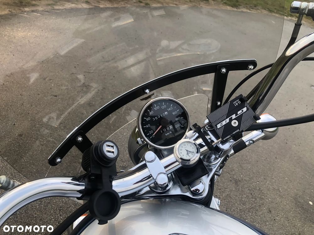 Suzuki Intruder - 15