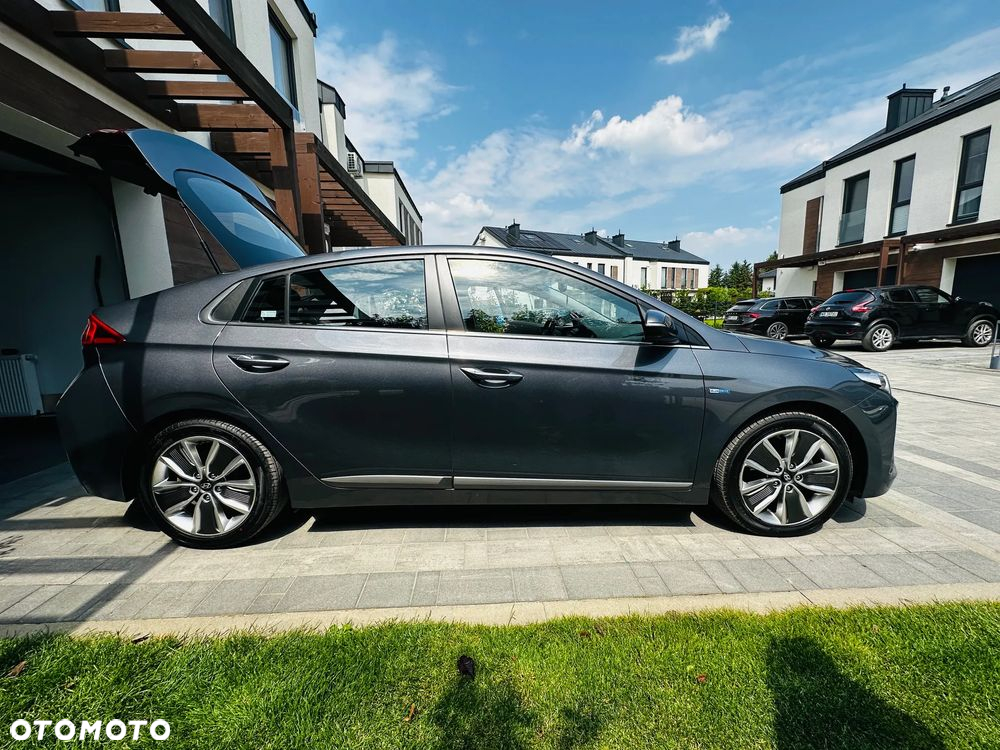 Hyundai IONIQ hybrid Premium - 4